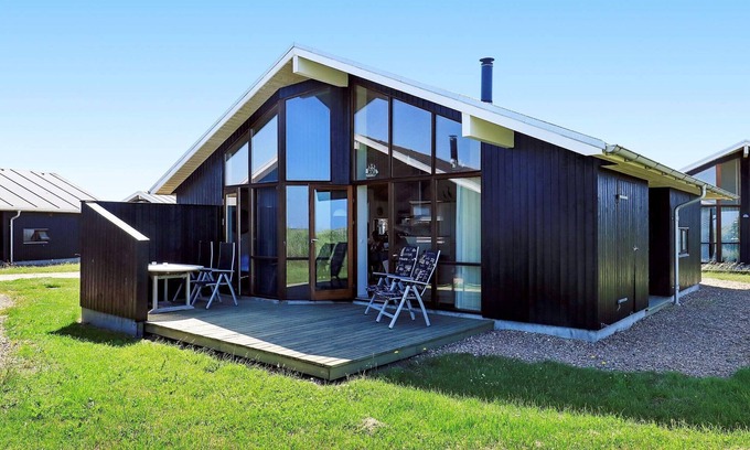 Thorsminde House | Cozy 8-Person Holiday Home in Ulfborg with Ocean View