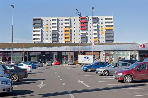 Oradea Apartment | Inviting Panoramic Studio Oradea - Guest Rated 9.8/10