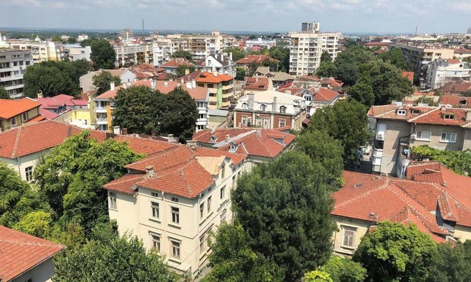 Ruse Center Apartment | Stunning Panoramic View Apartment with Restaurant Access