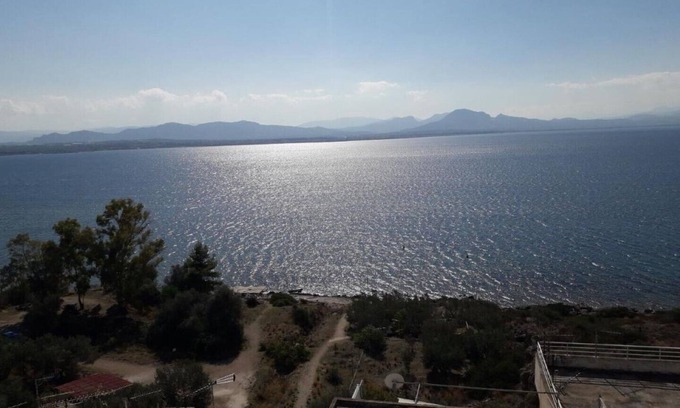 Loutraki-Agioi Theodoroi Apartment | Panoramic View Atlas Loutraki with Pool and Oceanfront Access