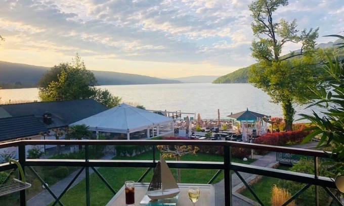 Duingt Apartment | Scenic Lake Views and Easy Access at Annecy Duingt Hotel