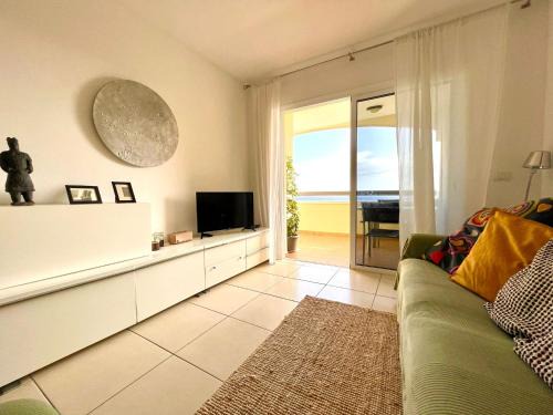 Los Abrigos Apartment | Explore Panoramic View: 4-Star Oceanfront Family Retreat