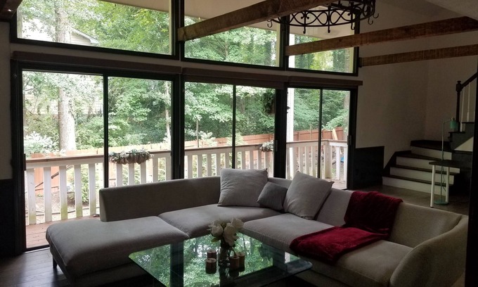 Tucker House | Scenic Retreat with Hot Tub and Panoramic Views Await