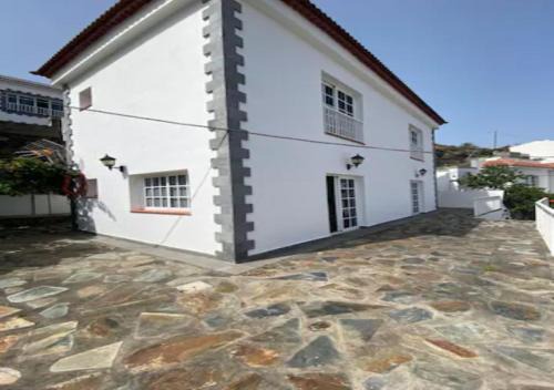 Tigaday House | Oceanfront Escape at Valle Frontera with Premium Amenities