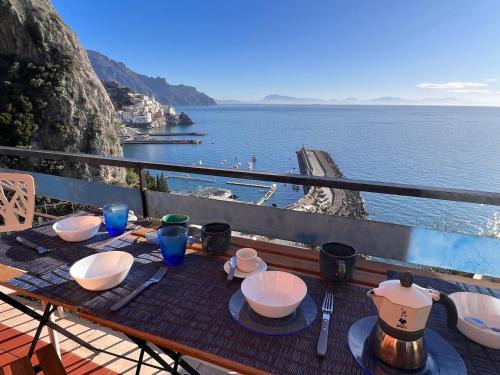 Pogerola Apartment | Panoramico: Family-Friendly Retreat Steps from the Sea