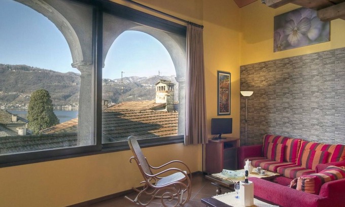 Orta San Giulio Apartment | Scenic "PANORAMICO" Apartment with Lake Views in Historic Center