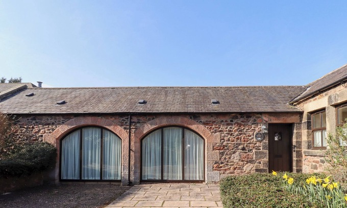 Akeld Cottage | Pet-Friendly PANSY PLOT: Cozy Cottage Getaway in Wooler