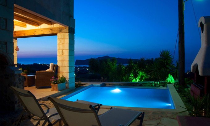 Kato Stalos House | Pantanassa Villas: Oceanfront Bliss with Pool & Breakfast