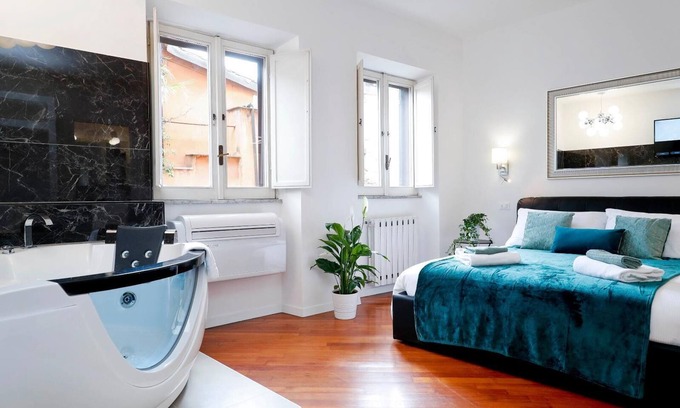 Rione VIII Sant'Eustachio Apartment | Indulge in Pantheon Suite with Hot Tub & Spa Amenities