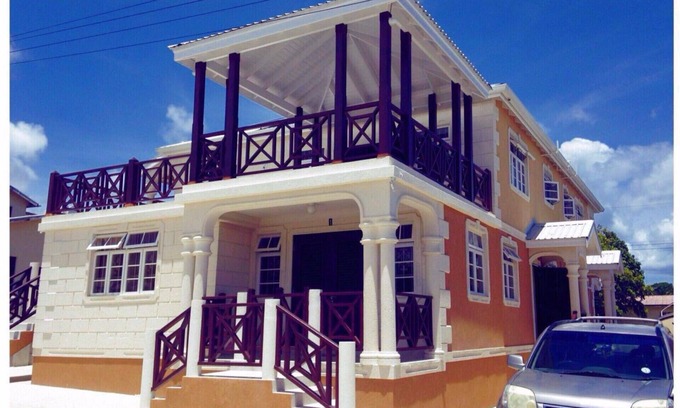 Mount Standfast Apartment | Panthera Terra: Oceanfront Views and Family-Friendly Comfort