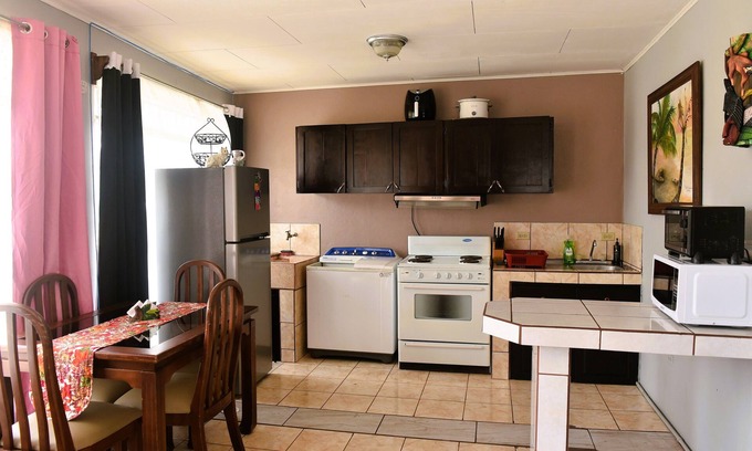 San Ramon Apartment | Discover Papaya Dreams: 4-Star Hotel with Spa & Breakfast
