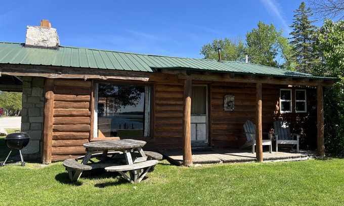 Drummond Cabin | Cozy Getaway at Papins Resort Cabin #1 - Pet Friendly Stay