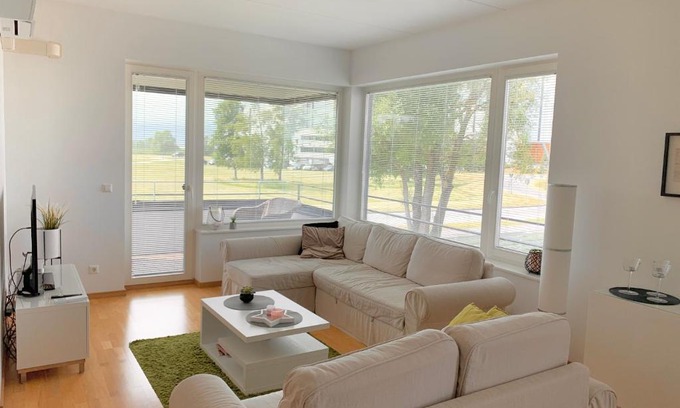Beach Area Apartment | Seaside Escape at Papli Seaview Apartment - Rated 9.6/10