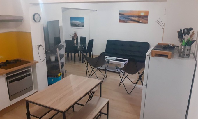 Le Sambuc House | Experience Comfort at Papyrus with Kitchen Amenities