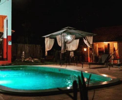 Guaratingueta House | Serene Shared Room Surrounded by Nature & Pet-Friendly