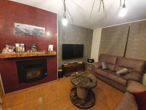 Cardano de Abajo Apartment | Discover LA LEYENDA DEL CURAVACAS - Guest Rated 9.6/10