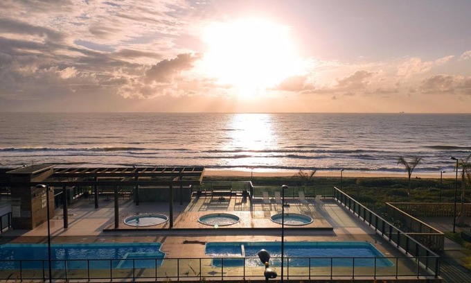 Barra Velha Apartment | Oceanfront Paraíso: Family-Friendly Retreat with Pool