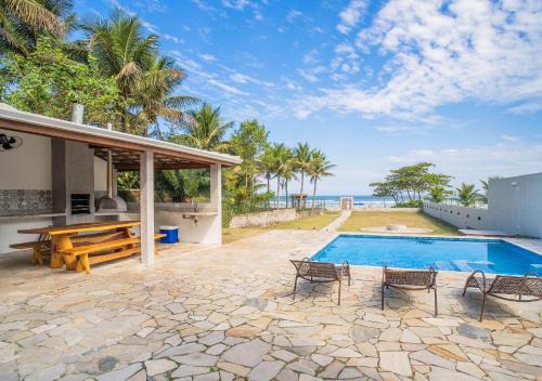 Boraceia House | Celebrate August with Special Discounts at Our Beachfront Retreat