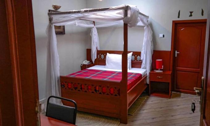 Arusha Bed & Breakfast | Cozy Parachichi House BNB: Pet-Friendly & Family-Oriented