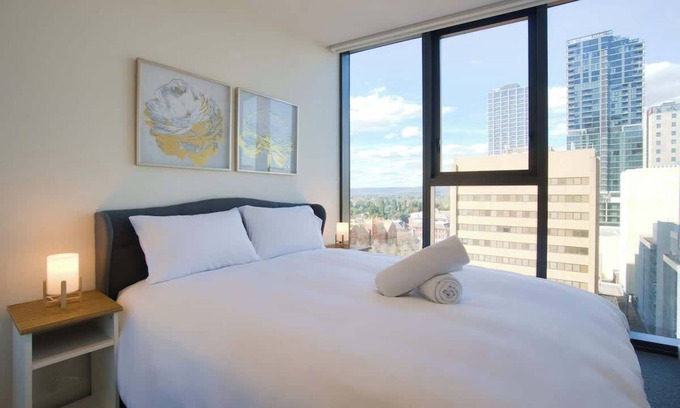 Adelaide Central Business District Apartment | Discover Paradise 2BR Apartment in Rundle Mall
