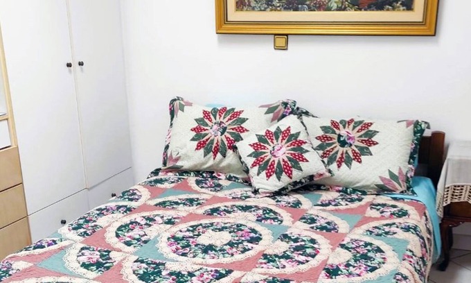 Vrachasi Apartment | Inviting Paradise Apartment with Family-Friendly Amenities