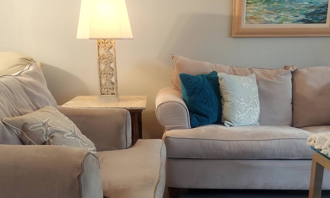 Bel Air Condo | Discover Your Paradise: Oceanfront Stay with Pool Access