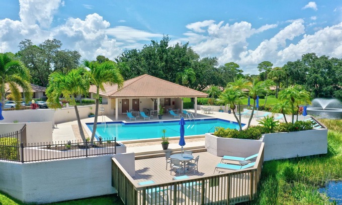 Palm Beach Gardens Cottage | Unforgettable Getaway at PGA Paradise Cottage II