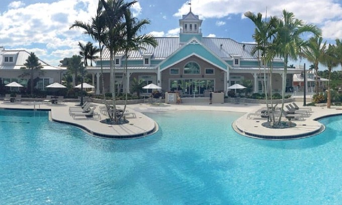 Naples Villa | Idyllic Naples Reserve Villa with Ocean Views & Pool Access