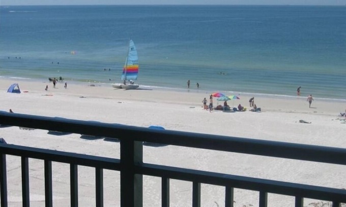 Belle Vista Condo | Escape to St Pete Beach: Ocean View 2 BR Condo Awaits