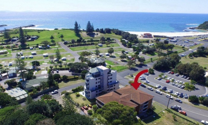 Forster Apartment | Inviting Paradise Court 1 with Marina Views and Oceanfront