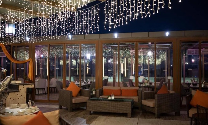 Jeddah Hotel | Discover Frontel Jeddah Al Tahlia: Pool, Spa & Family Fun