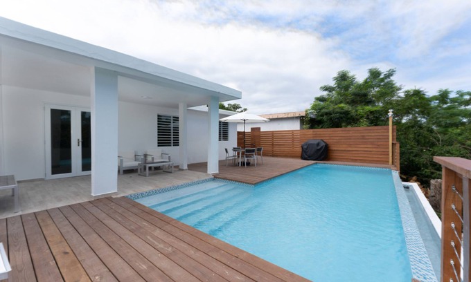 Barrero House | Idyllic Paradise House with Pool Steps from the Beach
