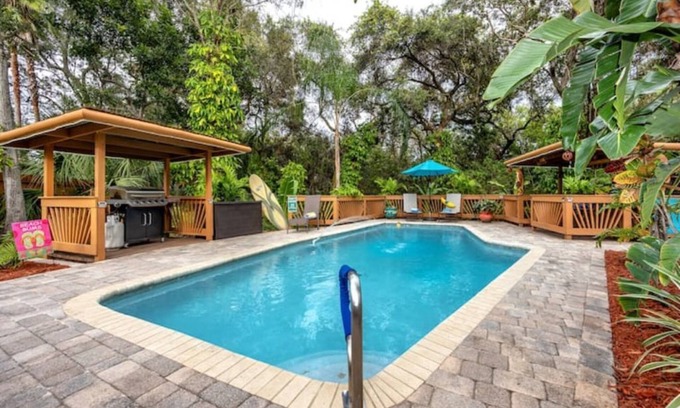 Clearwater House | Relaxing Retreat: Ocean View at Paradise in Clearwater