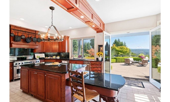Sandy House | Experience Paradise in Sandy with Breathtaking Mt. Hood Views