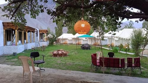 Hunder Other | Family-Friendly Retreat at Paradise North Camp Awaits