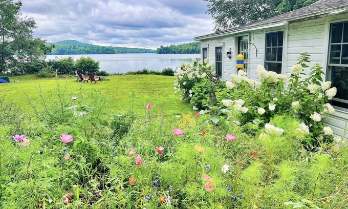 Hope Cottage | Lakefront Paradise on Hobbs Pond: Guest Rated 9.8/10!