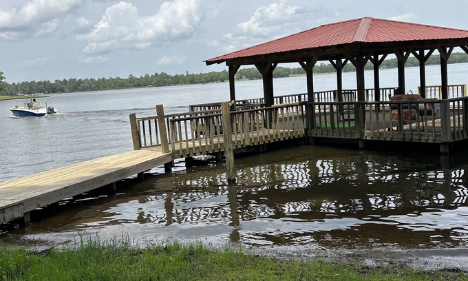 Natchitoches House | Beautiful Retreat at Lake Sibley in Natchitoches