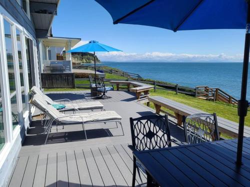 Point Roberts House | Paradise On The Beach