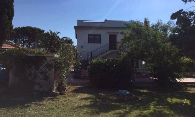 Costa Saracena-Castelluccio House | Discover Paradise on the Cliff: A Unique Retreat Awaits