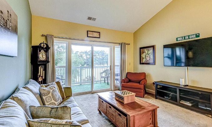 Carolina Forest Apartment | Relax at Paradise on the Course - Family Friendly & Poolside