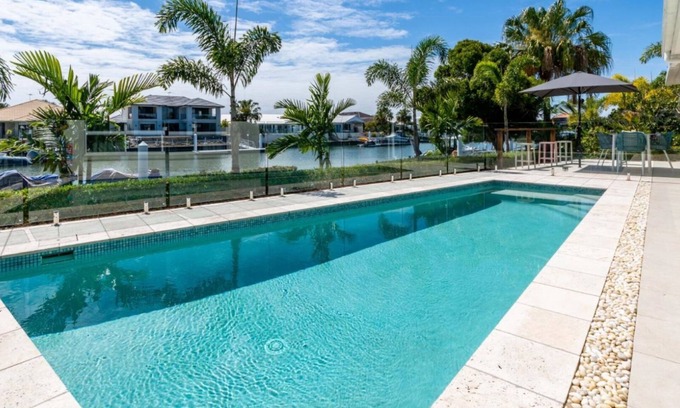Banksia Beach House | Idyllic Paradise on the Promontory with Unique Amenities