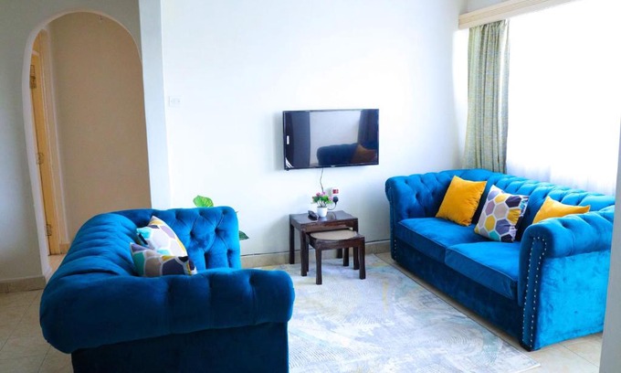 Thika Apartment | Family-Friendly Paradise Palms: Exceptional Guest Experience