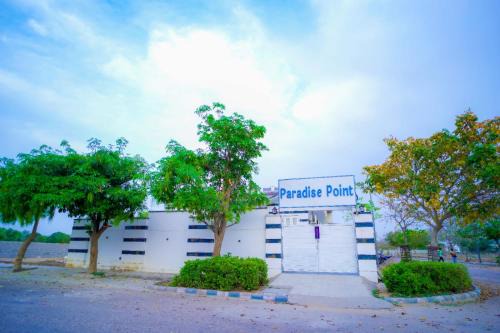 Jaipur Villa | Experience Paradise Point: Pet-Friendly Family Retreat