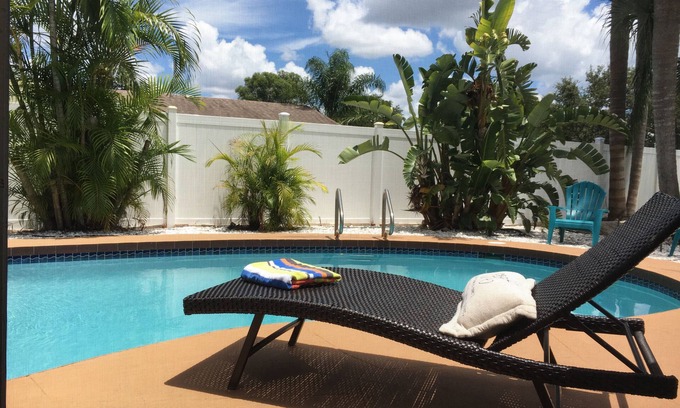South Bradenton House | Paradise Retreat: Heated Pool, Pet Friendly & Top Rated Stay