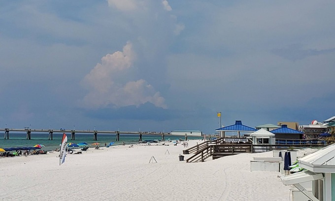 Destin Resort | Experience Paradise with Ocean Views and Premier Amenities