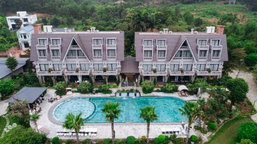 Soc Son Resort | Relax at Paradise Soc Son Resort: Oceanfront Bliss Awaits