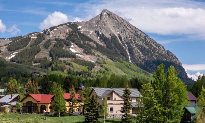 Crested Butte House | Paradise View/Incredible Views/Hot Tub/Gourmet Kitchen/EV Charger