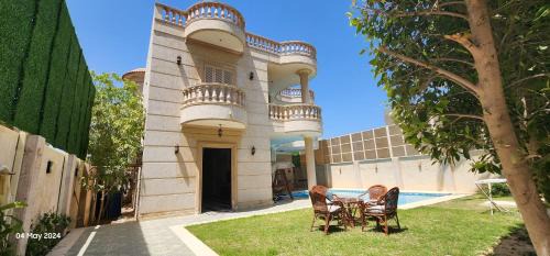 Al-'Amriyah Villa | Pet-Friendly Paradise Villa with Pool in King Mariout