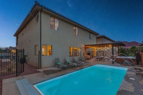 Santa Clara House | Paradise Village 94: Private Hot Tub & Resort-Style Pool