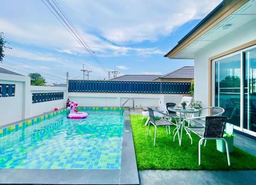 Hua Hin Villa | Family-Friendly Oasis with King Bed & Private Pool Retreat